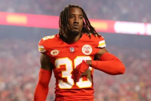 Os Chiefs estão supostamente se reunindo com CB L’Jarius Sneed, continuando a reforçar a secundária após a negociação com Trent McDuffie.