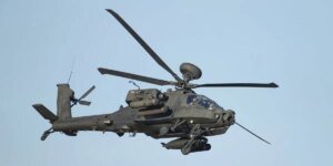 Um helicóptero do Exército dos EUA caiu perto do Estreito de Ormuz e dois tripulantes foram resgatados