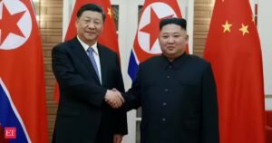 Xi da China oferece apoio inabalável a Kim da Coreia do Norte em rara visita a Pyongyang